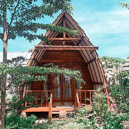 Raffles Inn Labuan Bajo Extérieur photo