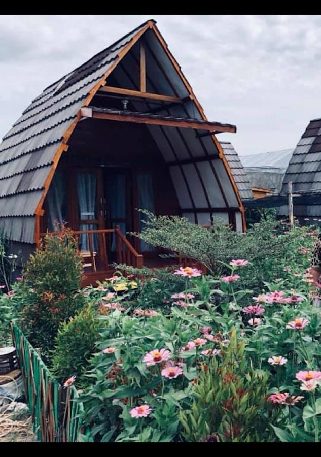 Raffles Inn Labuan Bajo Extérieur photo